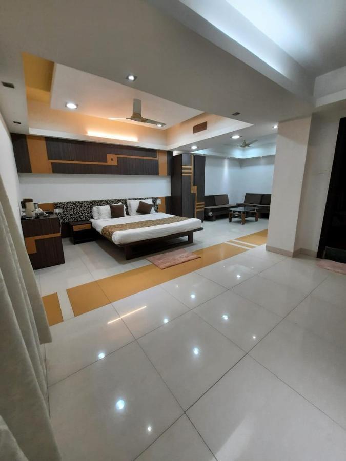 Hotel Grand Suites Indore Exterior foto